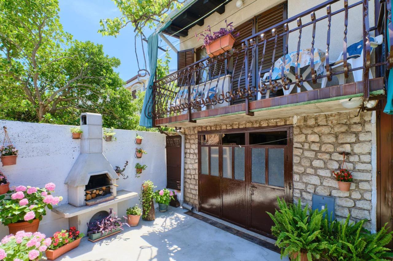 Apartamento Apartman Ana Mali Lošinj Exterior foto