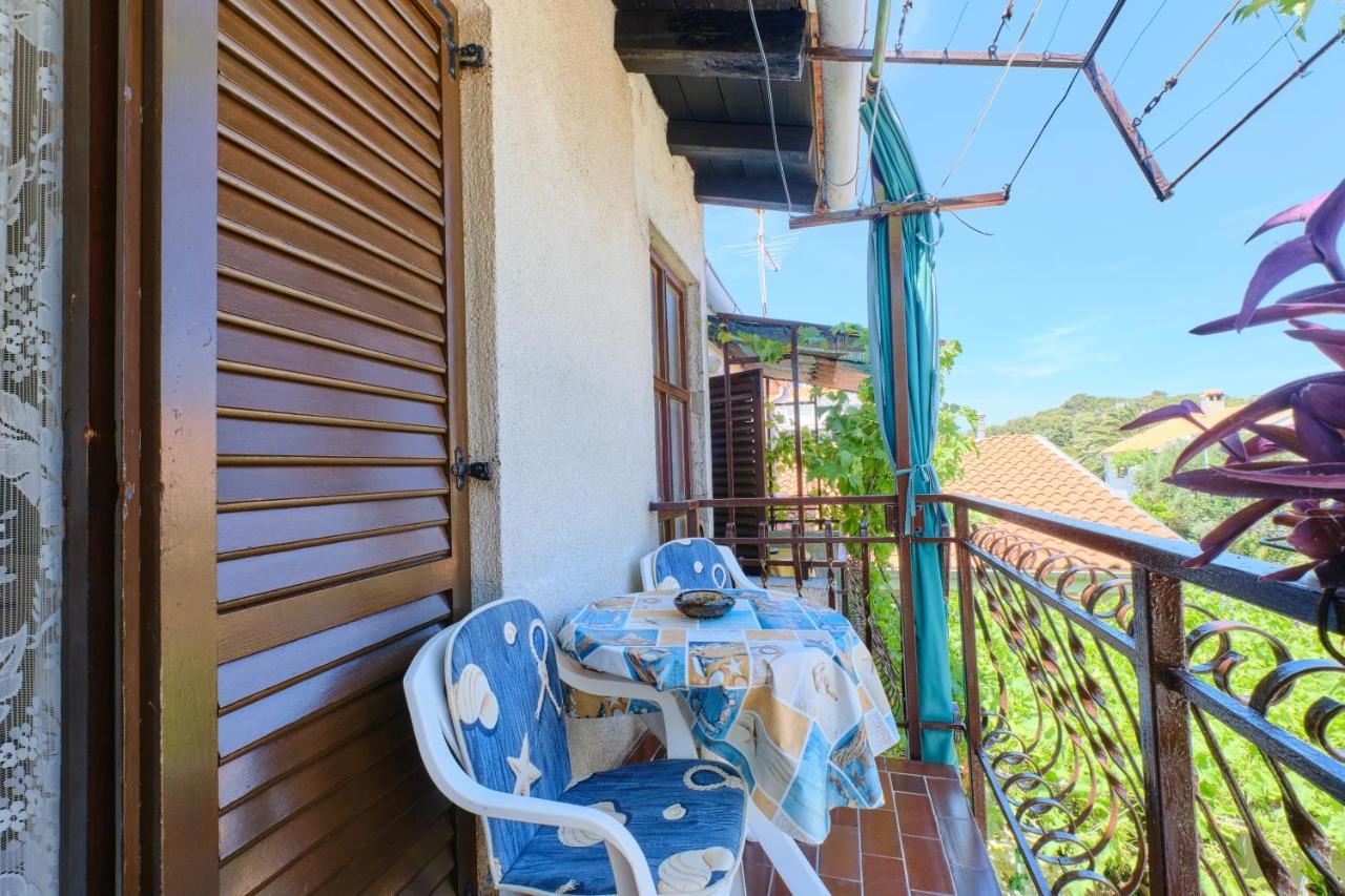 Apartman Ana Mali Lošinj Exterior foto